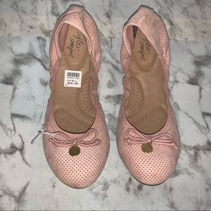 Super comfy memory foam flats.